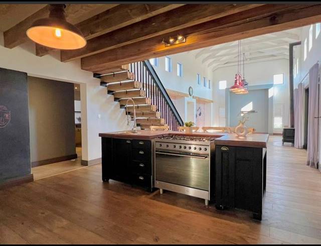 5 BEDROOM PROPERTY TO RENT IN COPPERLEAF ESTATE